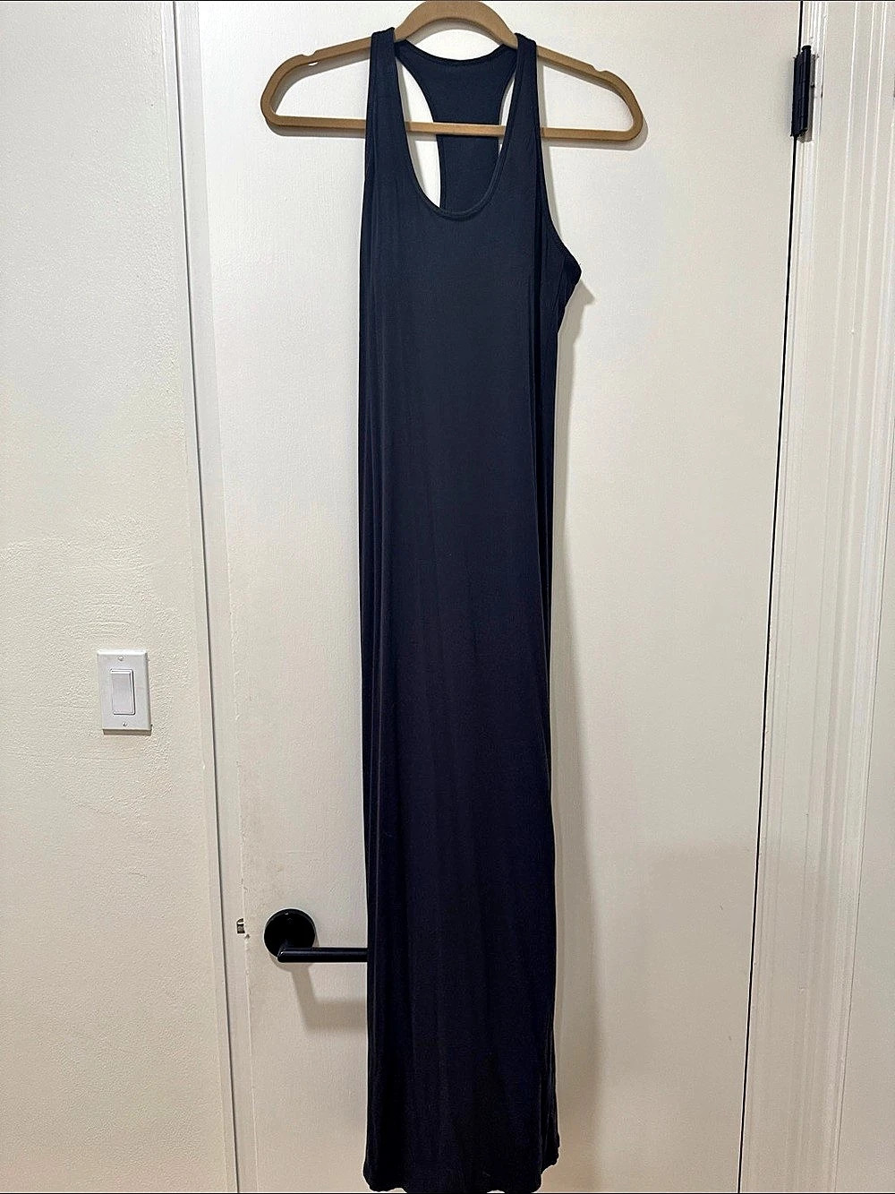 Vuori Pose Scoop Maxi Dress Black